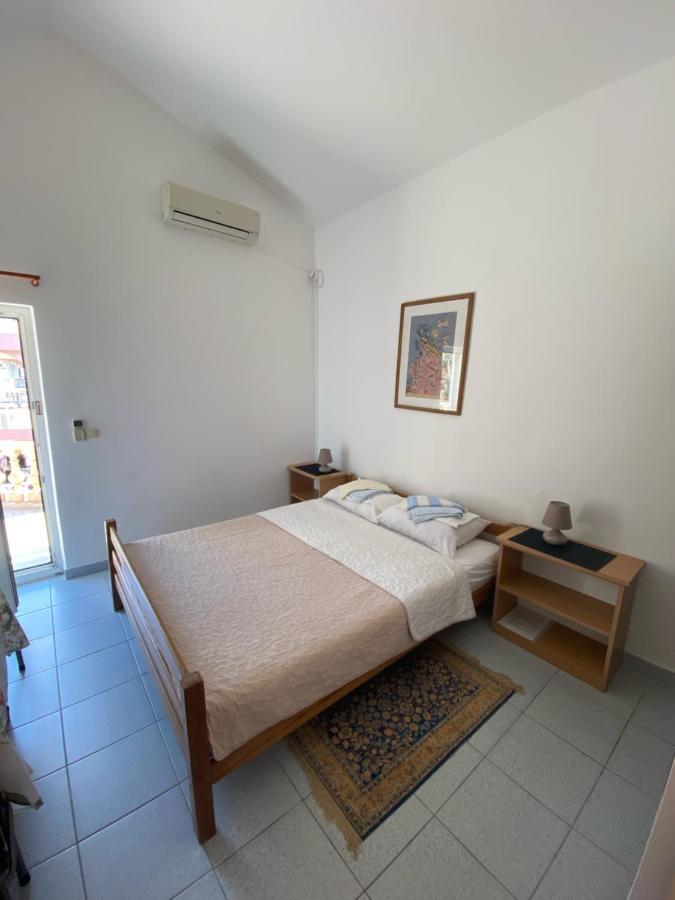 Apartments Kalluka Ilha Ilha Sveti Stefan Quarto foto